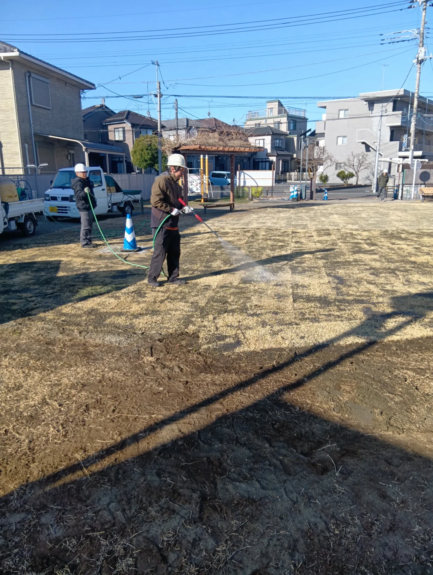 さいたま市　愛宕ふれあい広場　芝張
