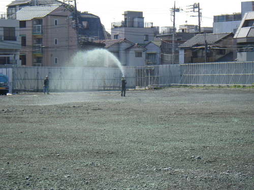 東京消防庁本町待機宿舎（２８）敷地種子散布工事