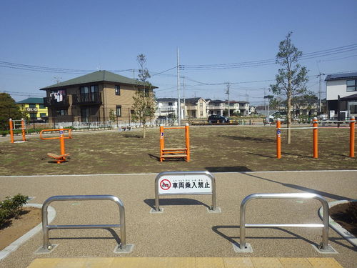 蓮沼ひだまり広場（蓮沼下2号公園）が完成致しました。